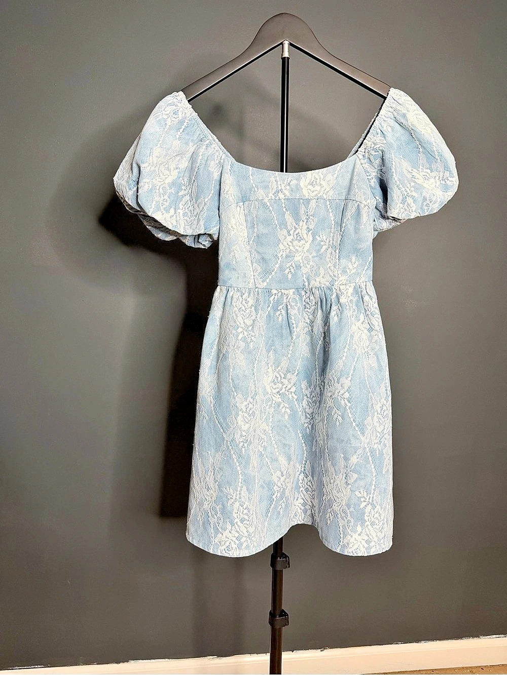 Forte Floral Mini Dress in Blue & White Size Small NWT